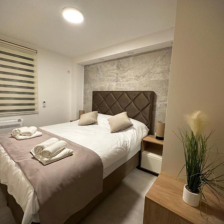 Square Point Apartments Kotor Dış mekan fotoğraf